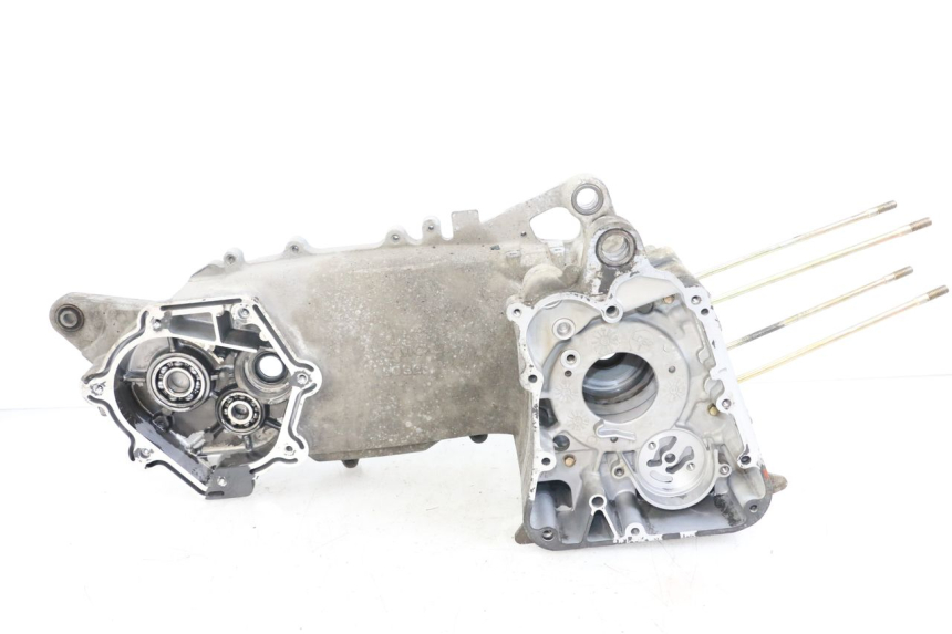 photo de CARTER MOTORE INFERIORE KYMCO XCITING 250 (2006 - 2009) - Stato della superficie e materiale