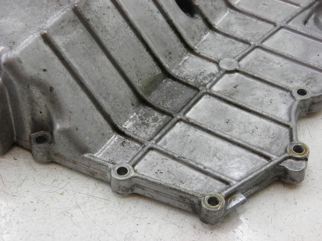 photo de CARTER MOTORE INFERIORE YAMAHA FJR 1300 (2004 - 2005) - Primo piano tecnico