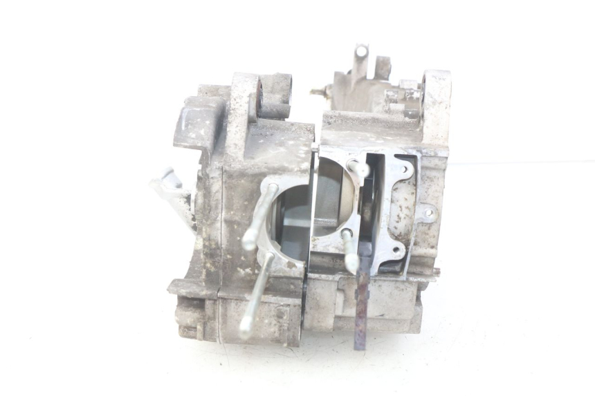 photo de CARTER BAS MOTEUR YAMASAKI YM T 125 (2015 - 2020) - Zoom sullo stato d'uso