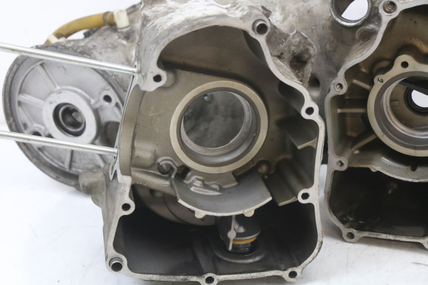 photo de CARTER BAS MOTEUR YAMAHA YP MAJESTY 125 (2002 - 2006) - Zoom sullo stato d'uso