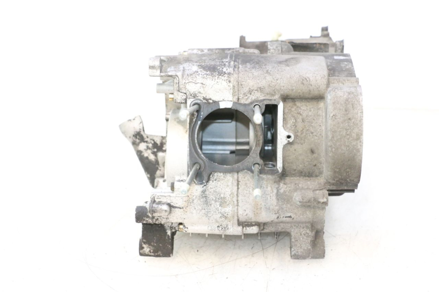 photo de CARTER MOTORE INFERIORE YAMAHA YP MAJESTY 125 (1998 - 2001) - Altra angolazione