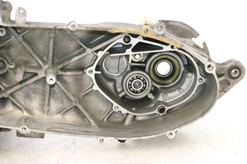 photo de CARTER MOTORE INFERIORE YAMAHA YP MAJESTY 125 (1998 - 2001) - Ricambio usato controllato