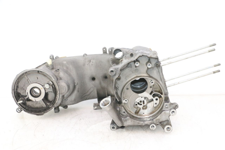 photo de CARTER MOTORE INFERIORE YAMAHA YP MAJESTY 125 (1998 - 2001) - Foto prodotto supplementare