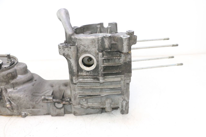 photo de CARTER MOTORE INFERIORE YAMAHA YP MAJESTY 125 (1998 - 2001) - Zoom sullo stato d'uso