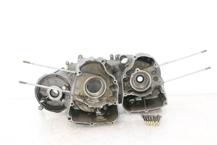 photo de CARTER MOTORE INFERIORE YAMAHA YP MAJESTY 125 (1998 - 2001) - Vista principale