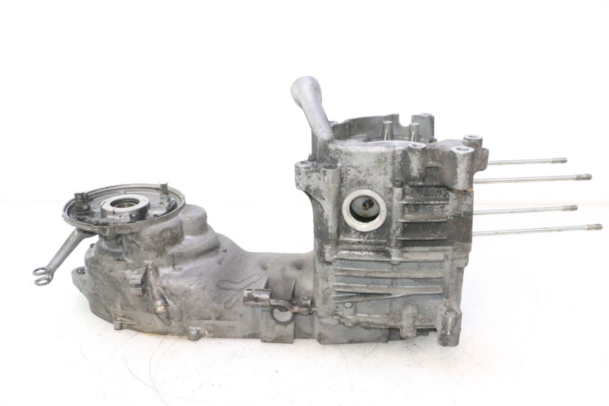 photo de CARTER MOTORE INFERIORE YAMAHA YP MAJESTY 125 (1998 - 2001) - Altra angolazione