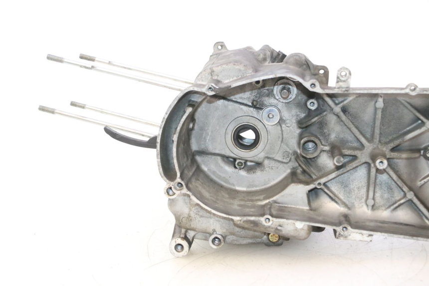 photo de CARTER MOTORE YAMAHA YP MAJESTY 125 (2007 - 2010) - Ispezione visiva dettagliata