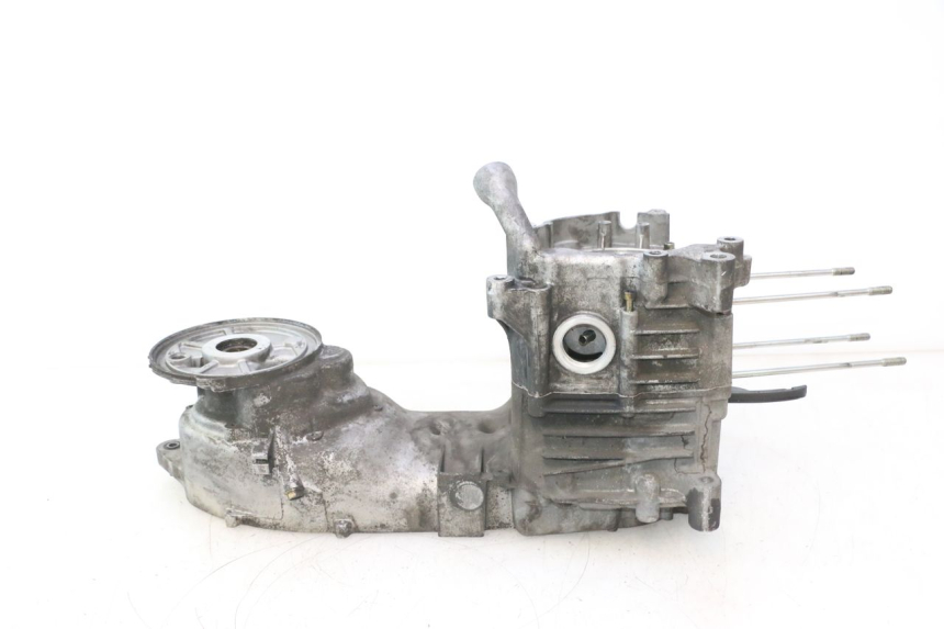 photo de CARTER MOTORE YAMAHA YP MAJESTY 125 (2007 - 2010) - Dettagli dei punti di fissaggio