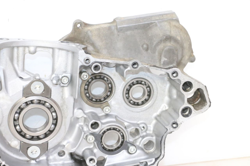 photo de CARTER MOTORE YAMAHA YZ-F YZF 250 (2014 - 2018) - Angolazione alternativa