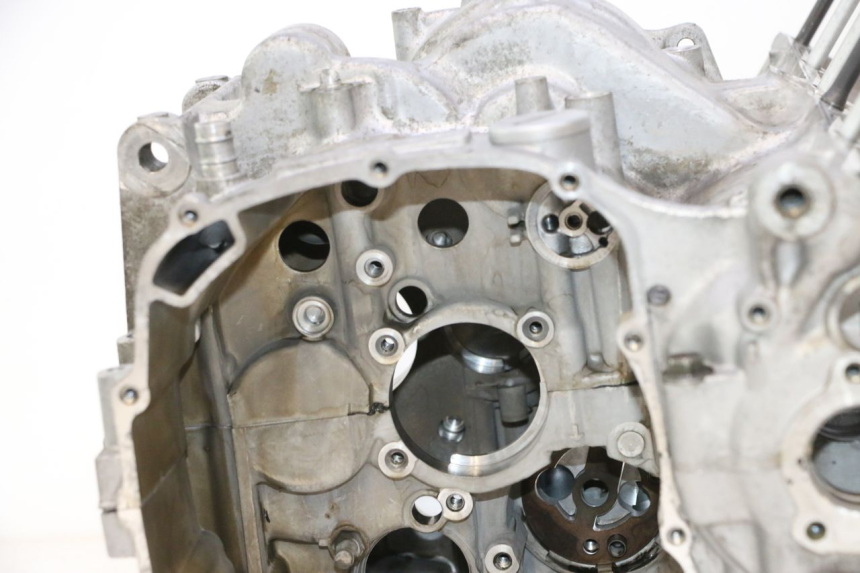 photo de CARTER MOTORE YAMAHA YZF R GENESIS 750 (1993 - 1998) - Altra vista dell'articolo