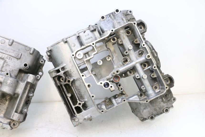 photo de CARTER MOTORE YAMAHA YZF R GENESIS 750 (1993 - 1998) - Ispezione visiva dettagliata
