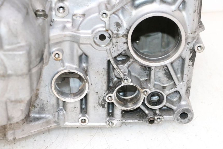 photo de CARTER MOTORE YAMAHA YZF R GENESIS 750 (1993 - 1998) - Dettagli dei punti di fissaggio