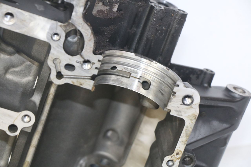 photo de CARTER BAS MOTEUR YAMAHA YZF R1 1000 (2007 - 2008) - Zoom sui componenti