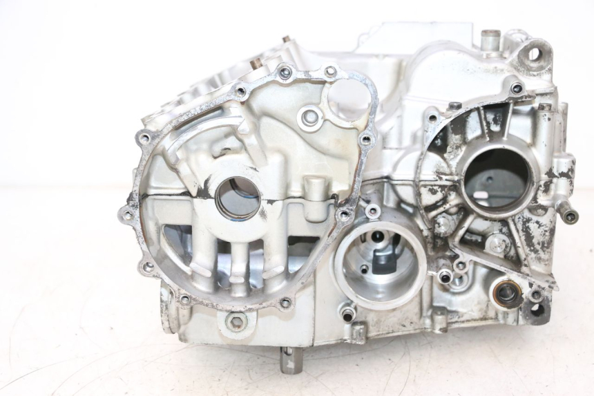 photo de CARTER MOTORE KAWASAKI ZX-6R ZX6R 600 (2000 - 2002) - Zoom sui componenti