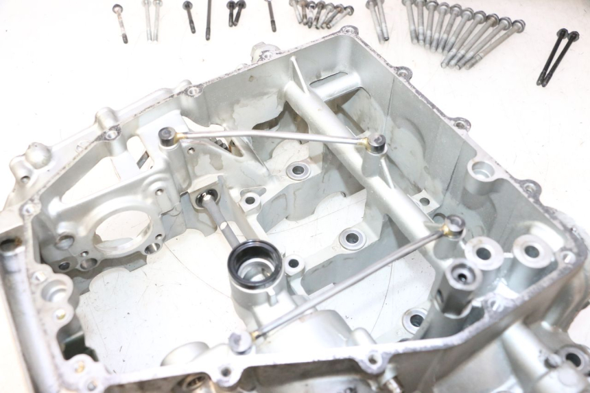 photo de CARTER MOTORE KAWASAKI ZX-6R ZX6R 600 (2000 - 2002) - Foto prodotto supplementare