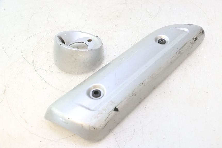 photo de CARTER SCARICO SUZUKI BURGMAN 125 (2007 - 2014) - Dettaglio del componente