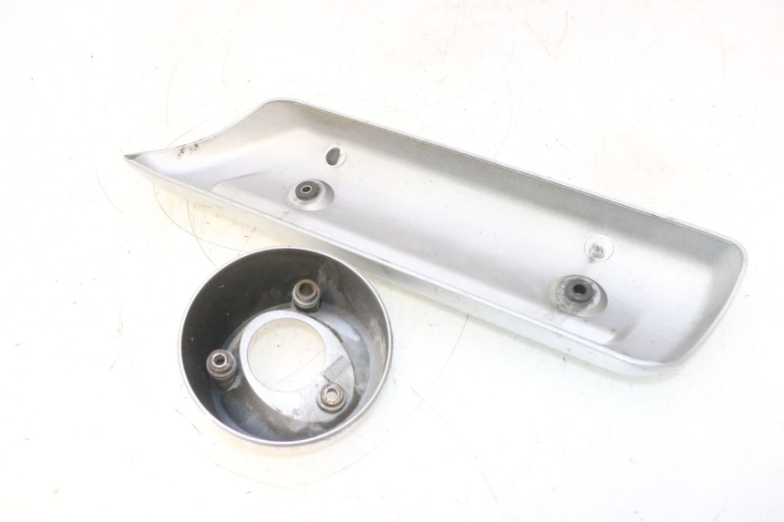 photo de CARTER SCARICO SUZUKI BURGMAN 125 (2007 - 2014) - Dettagli dei punti di fissaggio