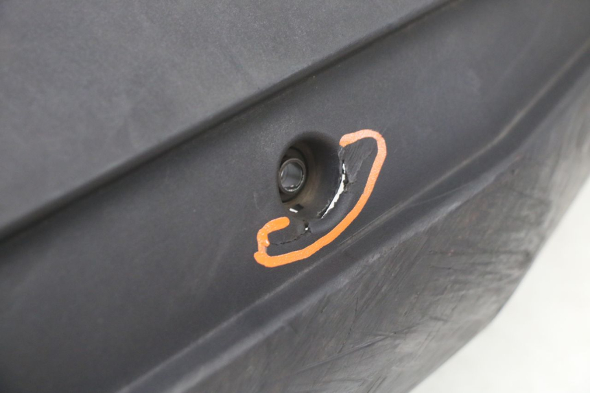 photo de COPERCHIO SCARICO YAMAHA BW'S BWS 125 (2010 - 2013) - Altra angolazione