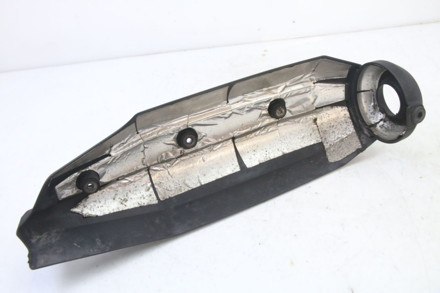 photo de COPERCHIO SCARICO YAMAHA BW'S BWS 125 (2010 - 2013) - Dettagli dei punti di fissaggio