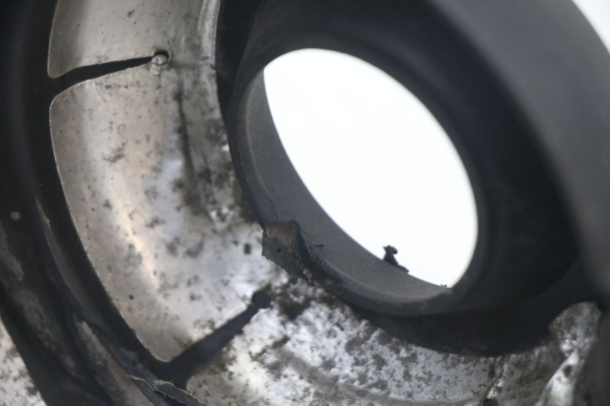 photo de COPERCHIO SCARICO YAMAHA BW'S BWS 125 (2010 - 2013) - Marcature e riferimenti originali