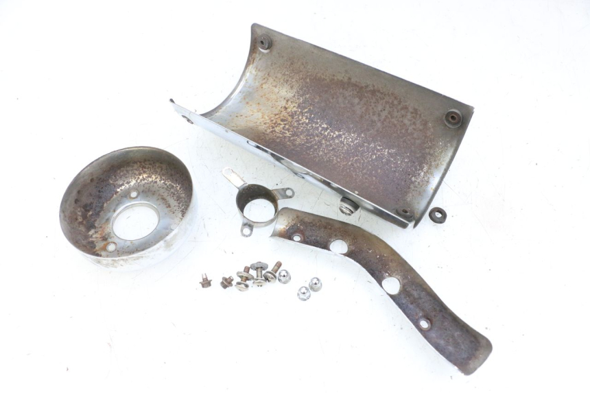 photo de SCARICO COPERCHIO KYMCO GRAND DINK 125 (2002 - 2007) - Primo piano tecnico