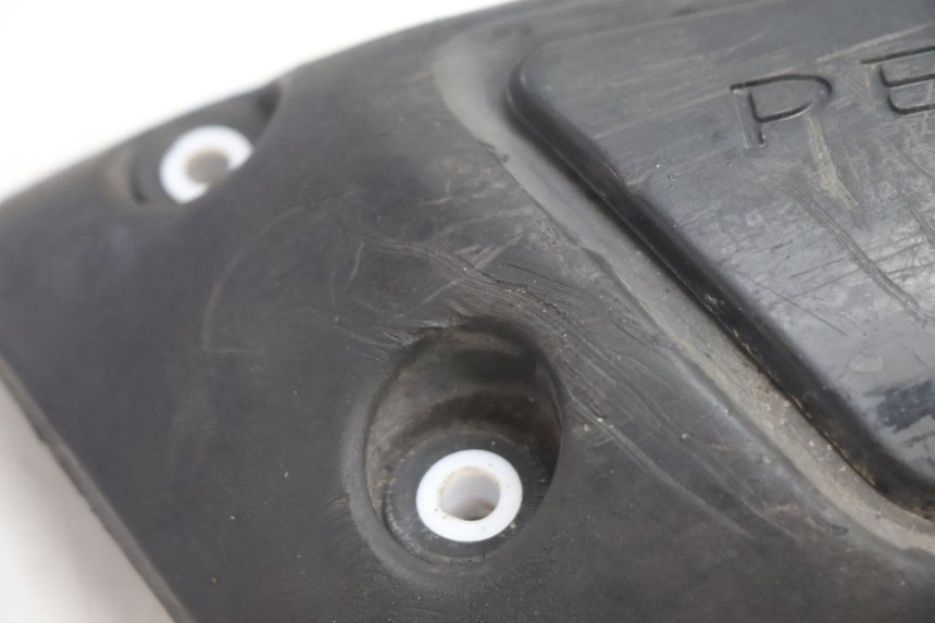 photo de SCARICO COPERCHIO PEUGEOT KISBEE 4T 50 (2010 - 2017) - Zoom sullo stato d'uso