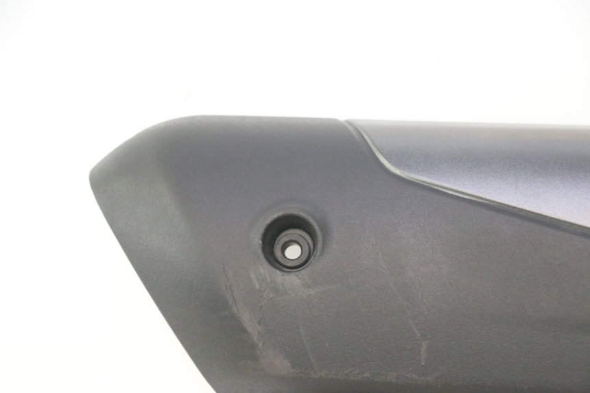 photo de SCARICO COPERCHIO PIAGGIO MP3 HPE 530 (2022 - 2026) - Primo piano ad alta risoluzione