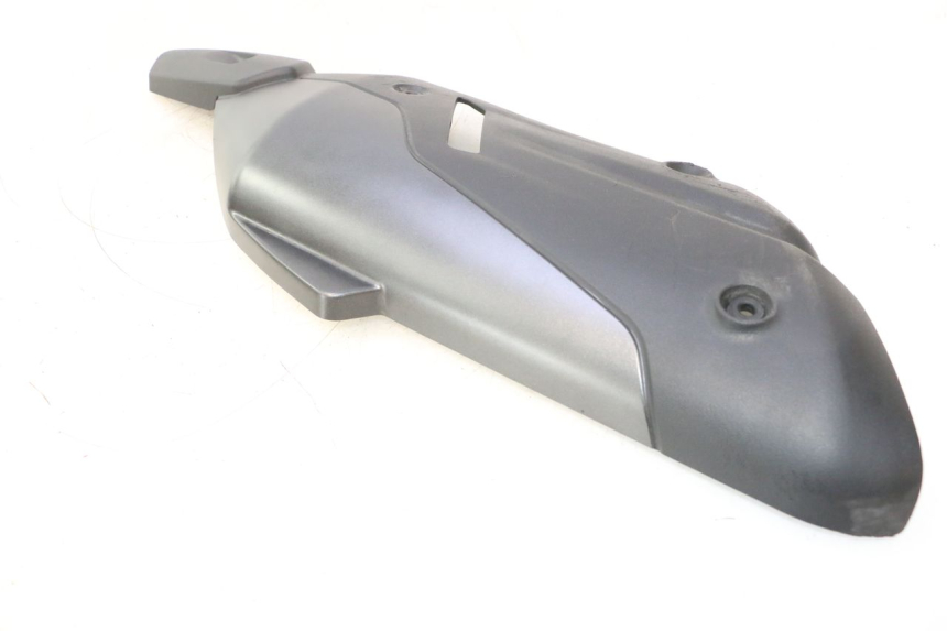photo de SCARICO COPERCHIO PIAGGIO MP3 HPE 530 (2022 - 2026) - Stato della superficie e materiale