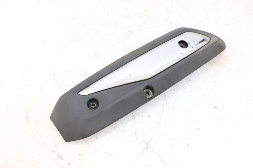 photo de SCARICO COPERCHIO SYM ORBIT 2 4T 50 (2008 - 2017) - Altra angolazione