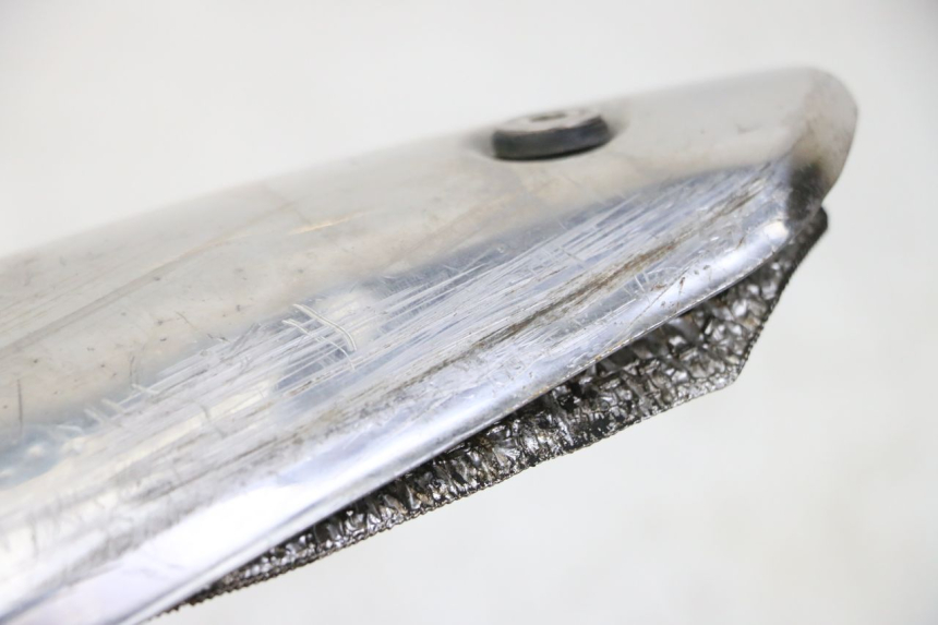 photo de SCARICO COPERCHIO PIAGGIO VESPA S 2T 50 (2007 - 2014) - Zoom sullo stato d'uso