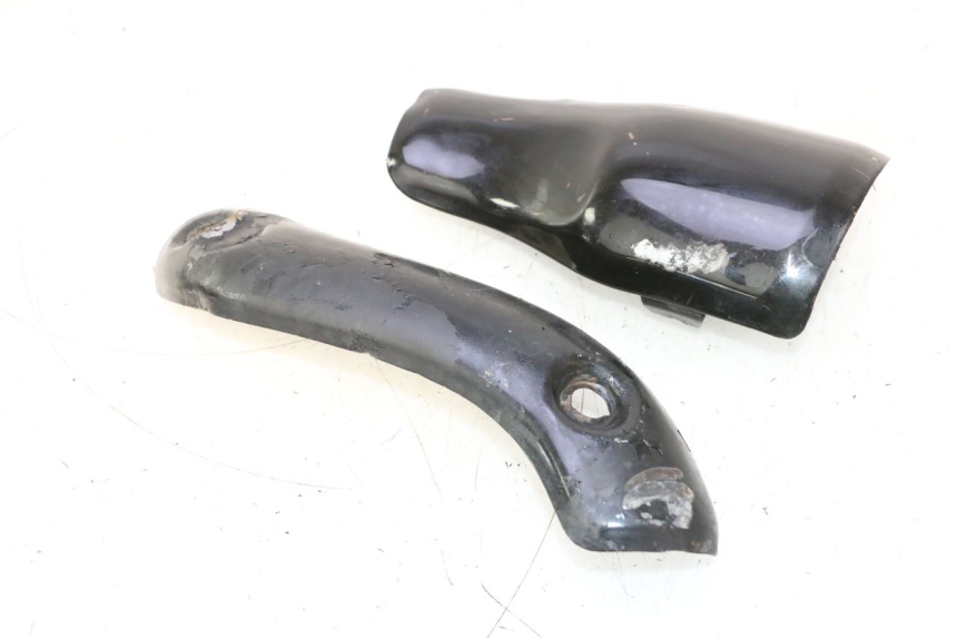 photo de SCARICO COPERCHIO HONDA XRV AFRICA TWIN 750 (1990 - 1992) - Primo piano tecnico
