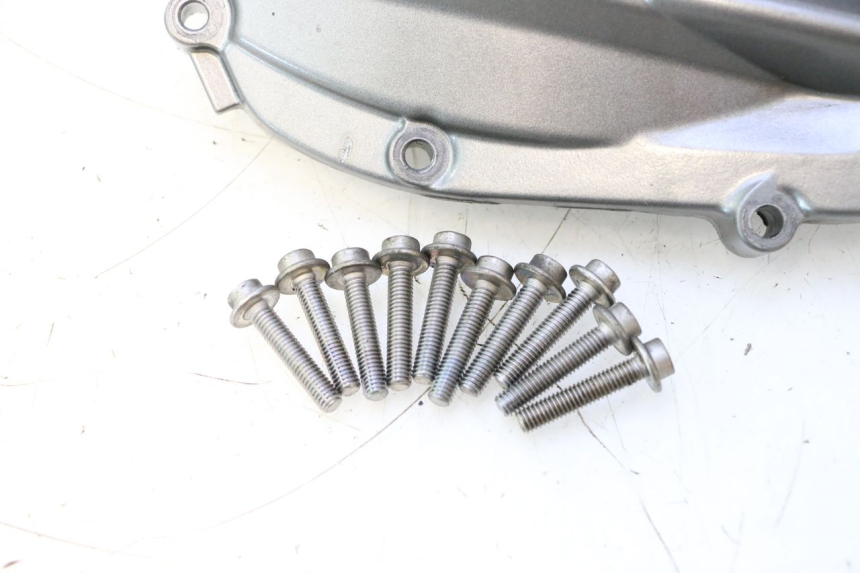 photo de CARTER FRIZIONE YAMAHA FJR 1300 (2001 - 2005) - Dettagli dei punti di fissaggio