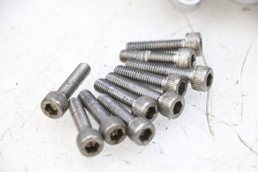 photo de CARTER FRIZIONE YAMAHA FZ6 N FAZER 600 (2004 - 2006) - Caratteristiche distintive