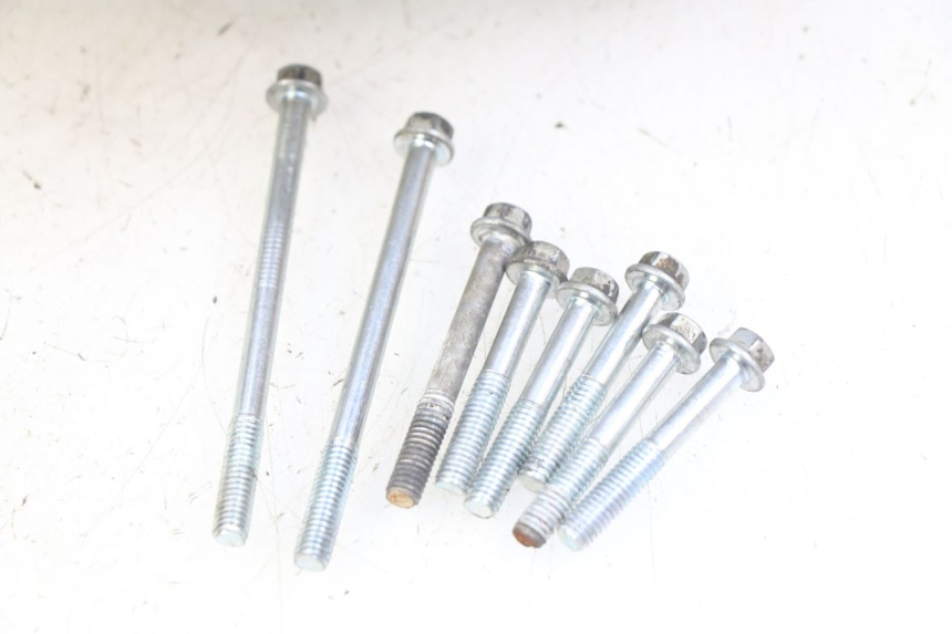 photo de COPERCHIO FRIZIONE YCF PILOT 125 - Marcature e riferimenti originali