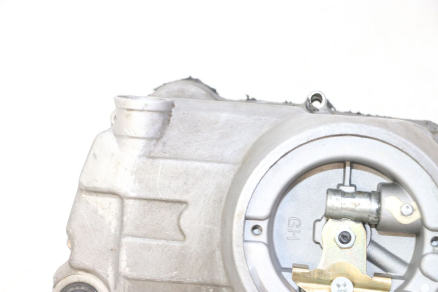 photo de CARTER FRIZIONE APOLLO RFZ 125 - Stato della superficie e materiale