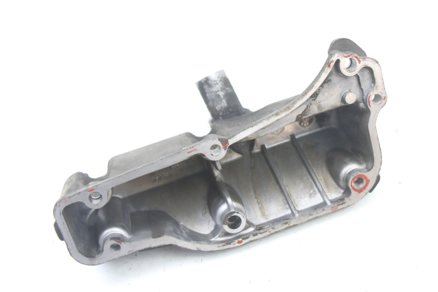 photo de COPERCHIO OLIO PIAGGIO X8 125 (2004 - 2007) - Primo piano tecnico