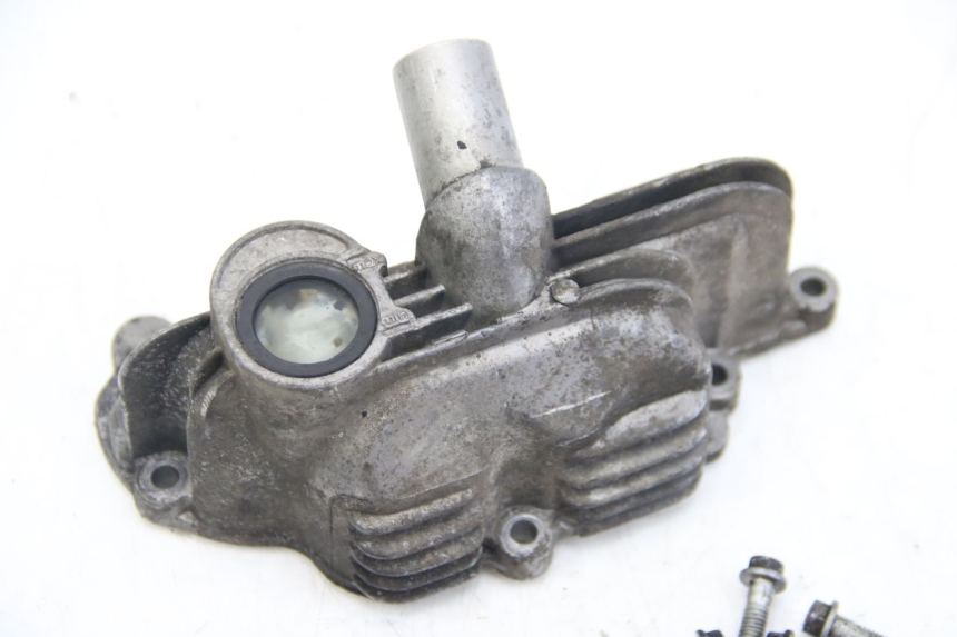 photo de COPERCHIO OLIO APRILIA SCARABEO 4T 50 (2009 - 2017) - Zoom sullo stato d'uso