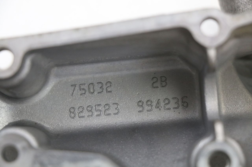 photo de COPERCHIO OLIO PIAGGIO X8 125 (2004 - 2007) - Vista d'insieme del prodotto