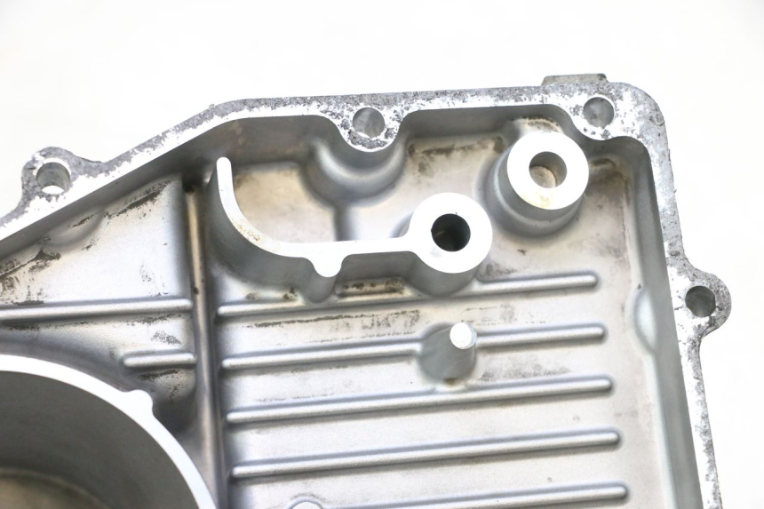 photo de CARTER OLIO MOTORE KAWASAKI ZX-6R ZX6R 600 (2000 - 2002) - Primo piano tecnico