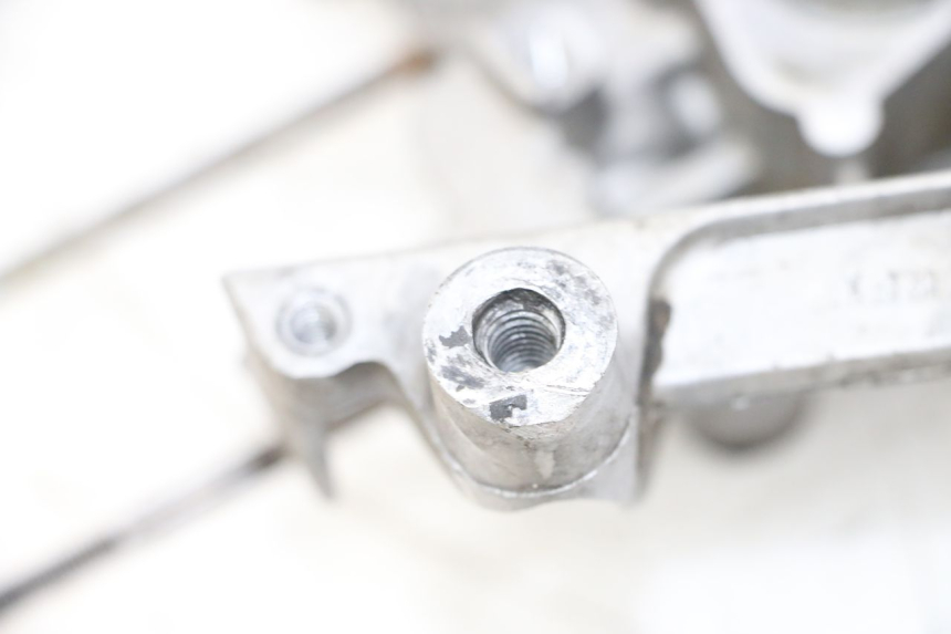 photo de MOTORE MBK BOOSTER SPIRIT NAKED 50 (2004 - 2017) - Dettagli dei punti di fissaggio