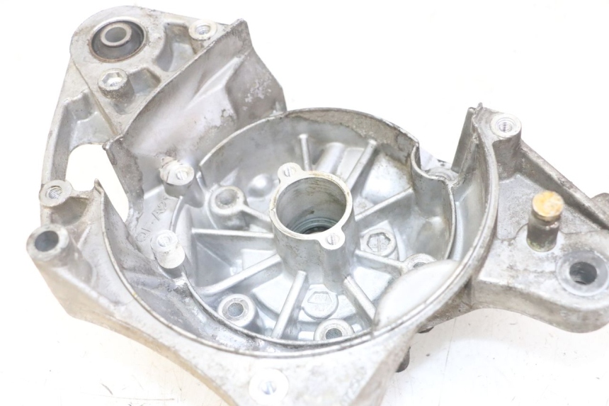 photo de MOTORE PEUGEOT KISBEE 2T 50 (2018 - 2022) - Angolazione alternativa