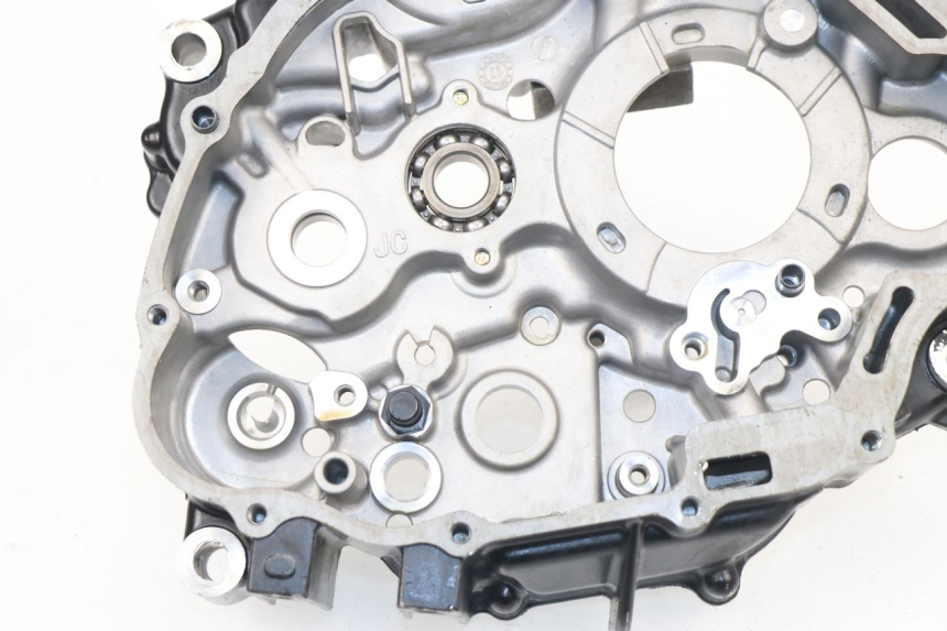 photo de CARTER MOTORE DESTRO MASAI SCRAMBLER 125 (2018 - 2020) - Altra angolazione