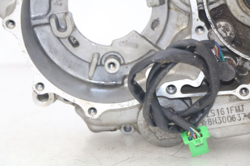 photo de CARTER MOTORE SINISTRO XTRM FACTORY DIRTBIKE BSE 150 - Dettagli dei punti di fissaggio