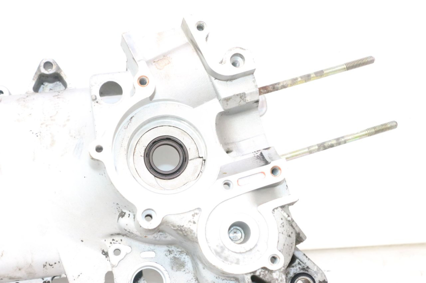 photo de CARTER MOTORE PIAGGIO FLY 2T 50 (2004 - 2017) - Altra angolazione
