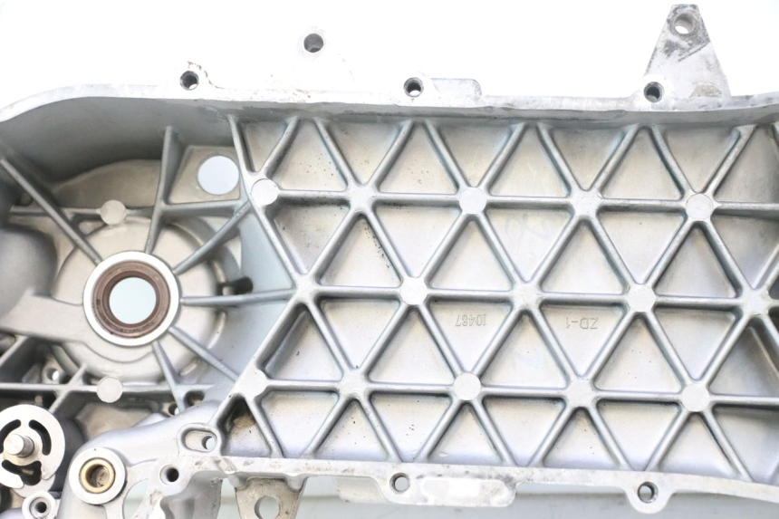 photo de CARTER MOTORE PIAGGIO FLY 2T 50 (2004 - 2017) - Stato della superficie e materiale