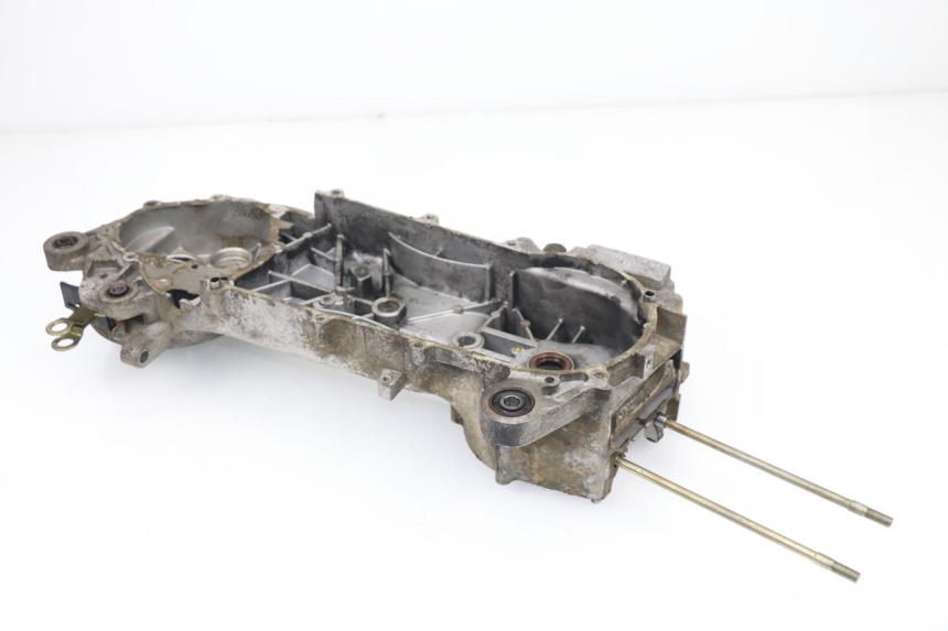 photo de CARTER MOTORE SINISTRO REVATTO FUTURA GT 125 (2006 - 2008) - Altra vista dell'articolo