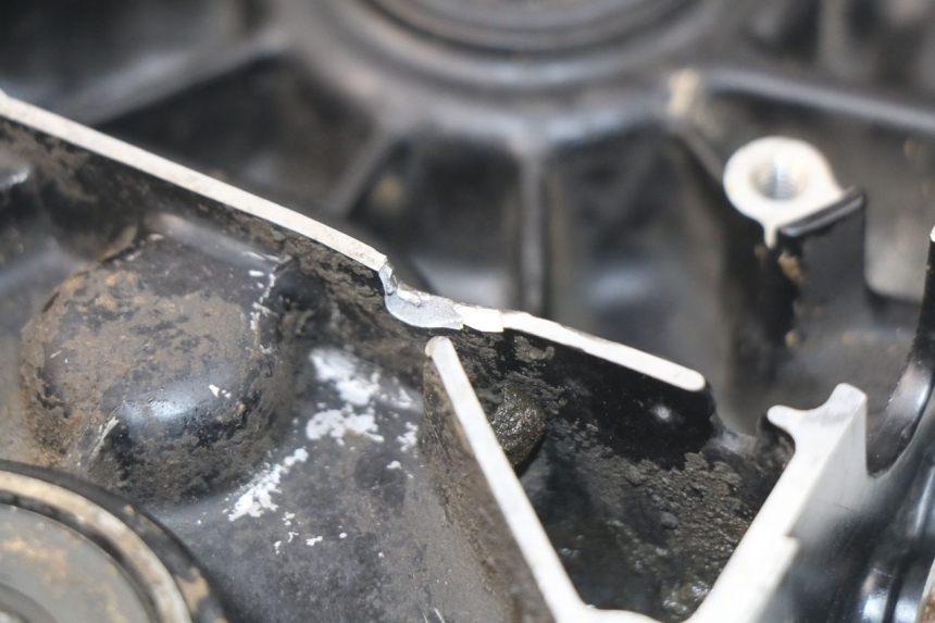 photo de CARTER MOTORE SINISTRO SUZUKI JR 80 (2001 - 2006) - Dettagli dei punti di fissaggio