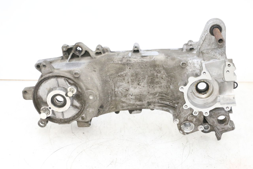 photo de CARTER MOTORE PEUGEOT KISBEE 2T 50 (2010 - 2017) - Caratteristiche distintive