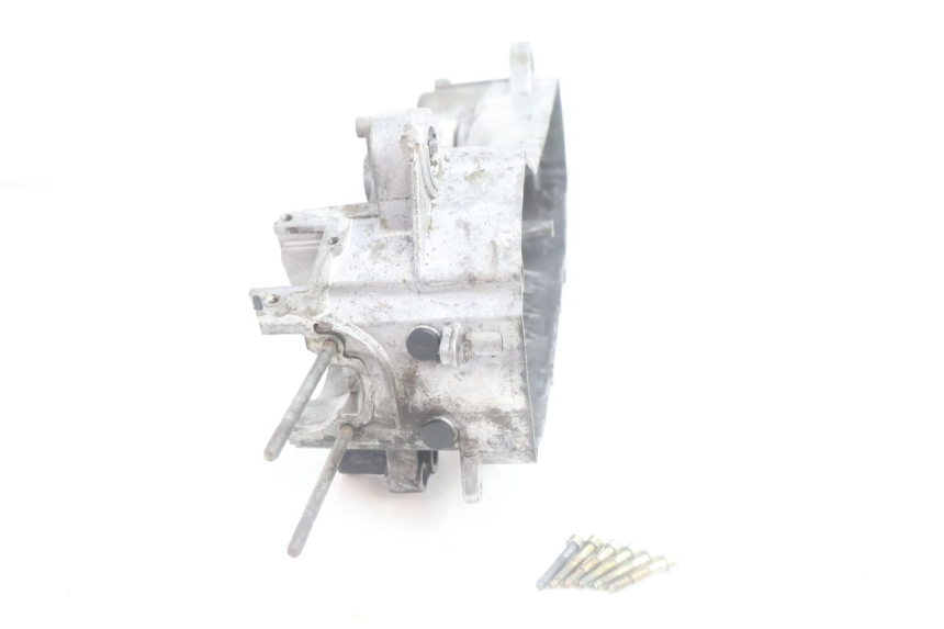 photo de CARTER MOTORE MBK NITRO 50 (2004 - 2008) - Dettagli dei punti di fissaggio