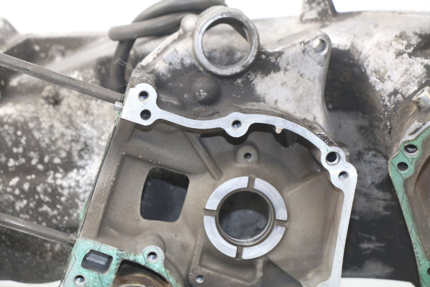 photo de CARTER MOTORE SINISTRO APRILIA SCARABEO GT 125 (1999 - 2007) - Altra vista dell'articolo